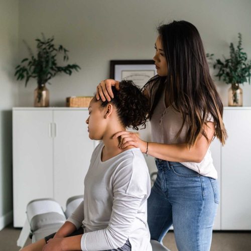 Easy Tips for Alleviating Neck and Upper Back Tension and Pain at Your Desk